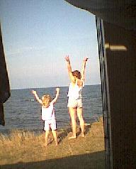 Mama, was muss ich tun, damit ich mit 44 auch noch son knackigen Hintern habe wie Du?